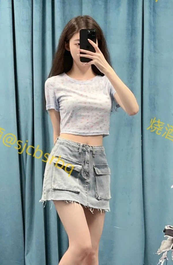 推特美女@sjcbsrbq烧酒私拍尺度人体图集